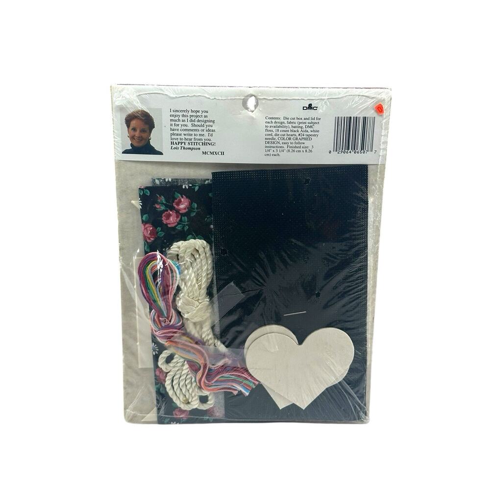 Designs for the Needle 6507 Cross Stitch Floral Hearts Fabric Box Kit 1992 NOS - Picture 3 of 3
